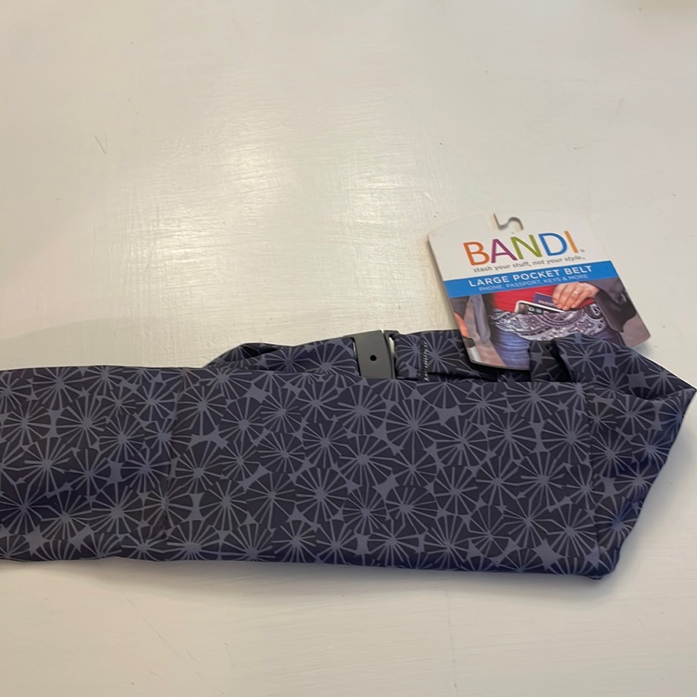 NWT Bandi Large Pocket Belt